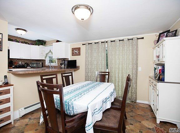 5th image of 25 Vautrin Ave