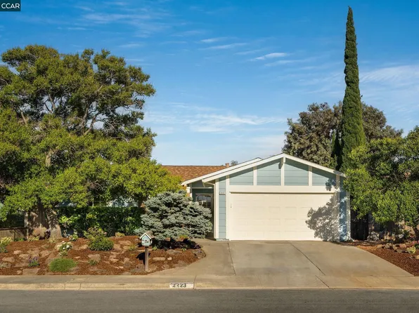 2223 Mount Whitney Dr, Pittsburg, CA 94565