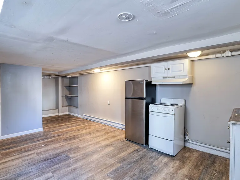 4019 Van Rennslear Ave #C — Photo 2