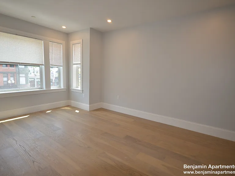425 Market St #403 — Photo 1