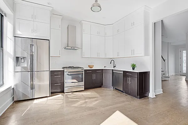 Rented by Compass | media 12