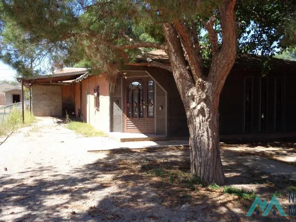 507 S 3rd St, Loving, NM 88256