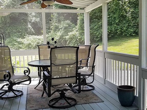 Screened back port-South end