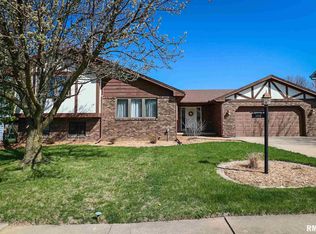 3611 W Tedford Dr, Peoria, IL