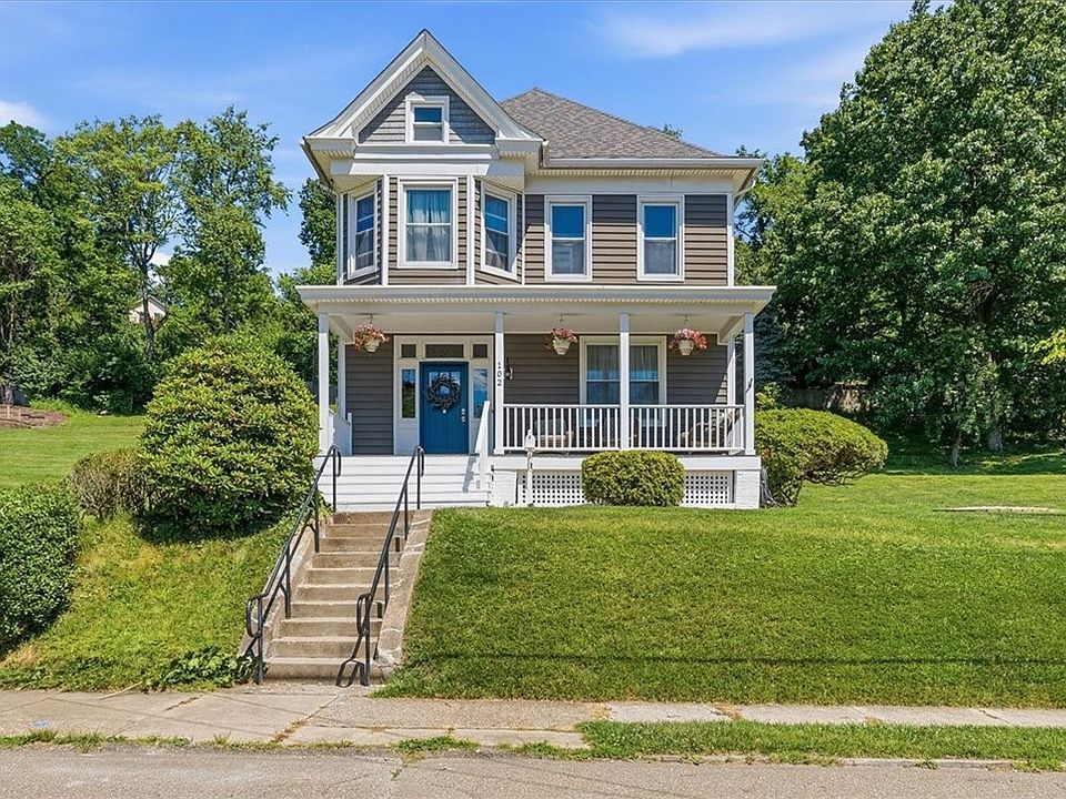 1st image of 102 Fountain St