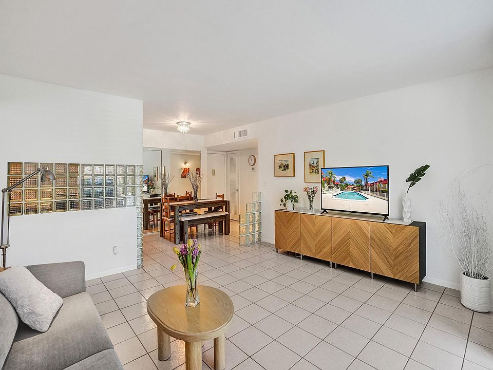 1st image of 411 SE 8th Street #126