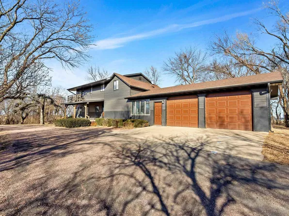 45268 276th St, Parker, SD 57053