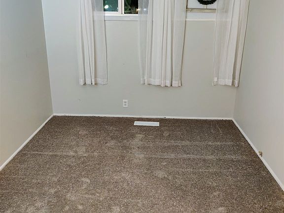 5th image of 434 Manchester Dr
