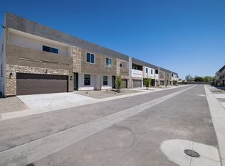 6631 S 7th St #15, Phoenix, AZ 85042