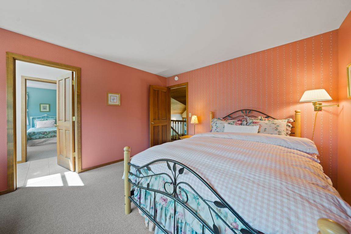Upstairs 3rd Bedroom with Jack and Jill Bath, closet and built-in