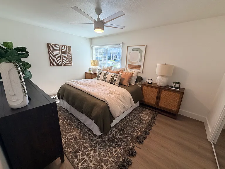 00-15501 Pasadena Ave #201 — Photo 10