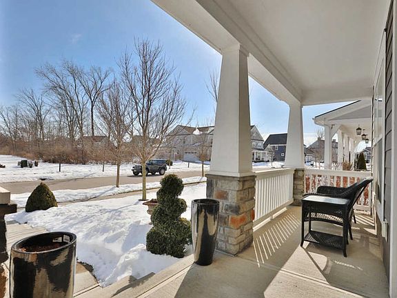 3rd image of 10751 Arrowwood Dr