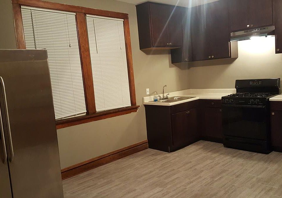 1st image of 5229 S Maplewood Ave #2