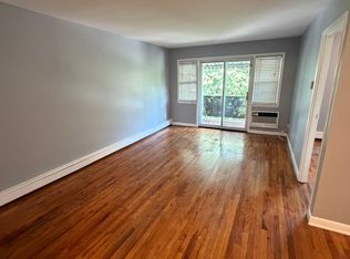 6612 60th Pl, Ridgewood, NY 11385