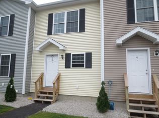 1004 Fieldstone Ln, Bangor, ME 04401