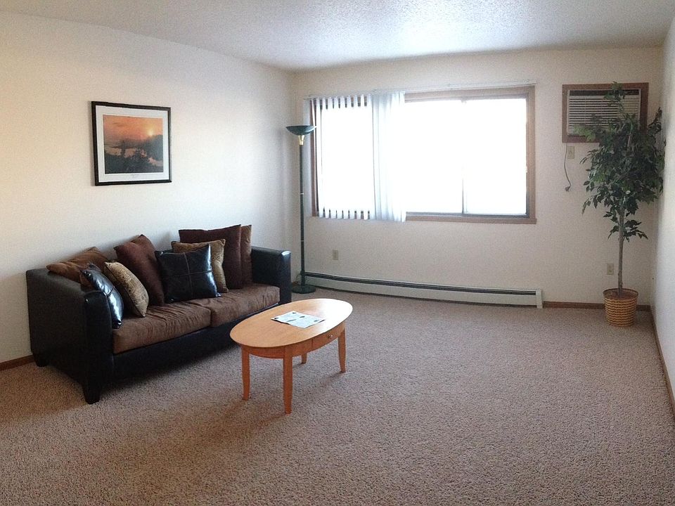 2nd image of 3100 33rd St S APT 305
