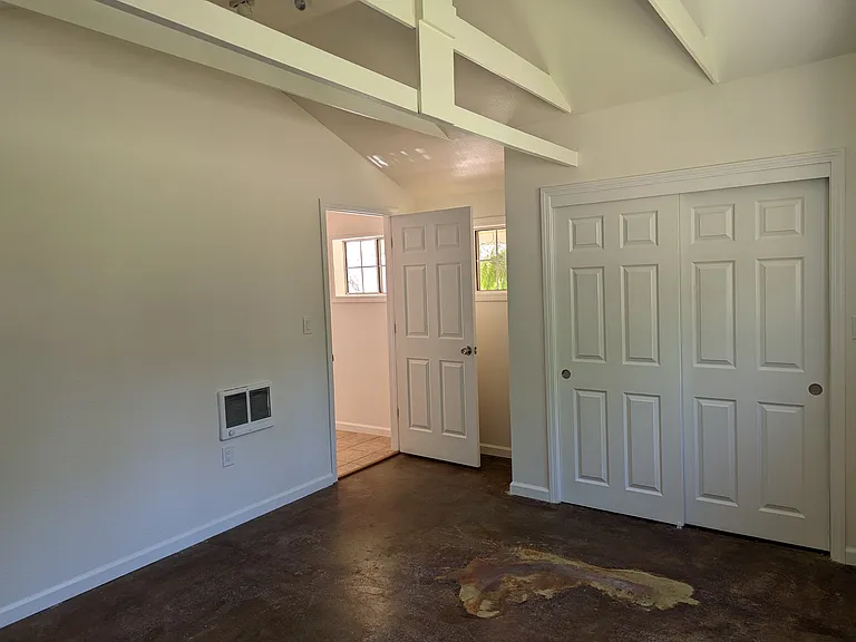 48 College Rd — Photo 4