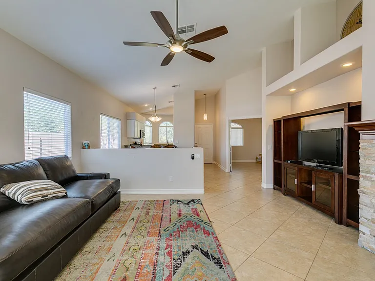 489 First Light St — Photo 15