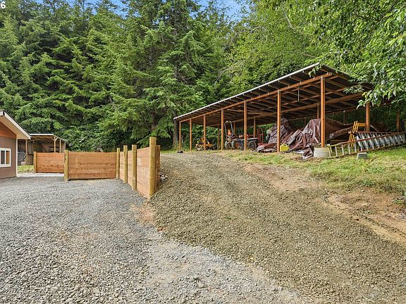 4th image of 60398 Foxglove Rd