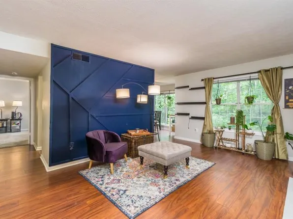 702 Glenleaf Dr, Peachtree Corners, GA 30092