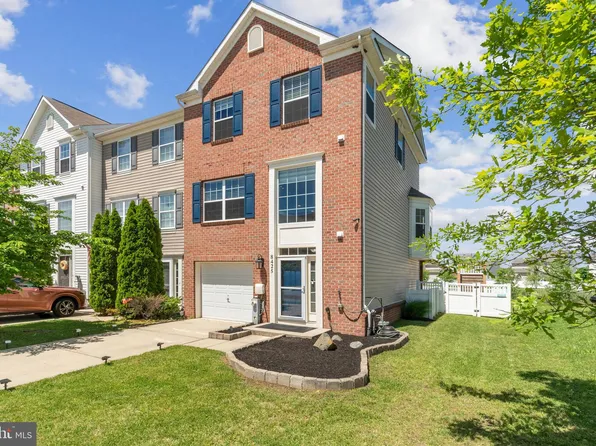 8425 Stansbury Lake Dr, Dundalk, MD 21222