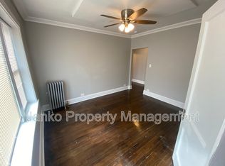 5352 W Division St #2F, Chicago, IL 60651
