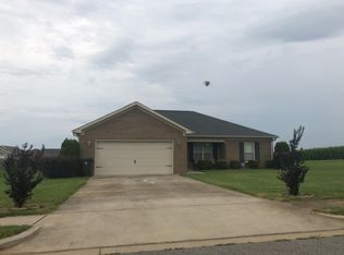 202 Glenda Sue Ln, New Market, AL 35761