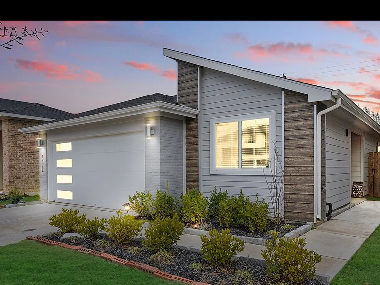 12817 Tokenhouse Ln — Photo 3