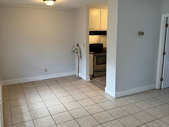 3rd image of 242 Lovelace Dr #19-137