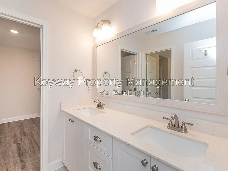 319 Sumac Trl — Photo 27