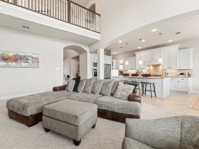 4611 Acacia Pkwy — Photo 30