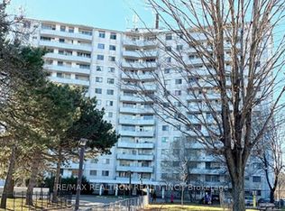 500 Dawes Rd #610, Toronto, ON M4B 2G1