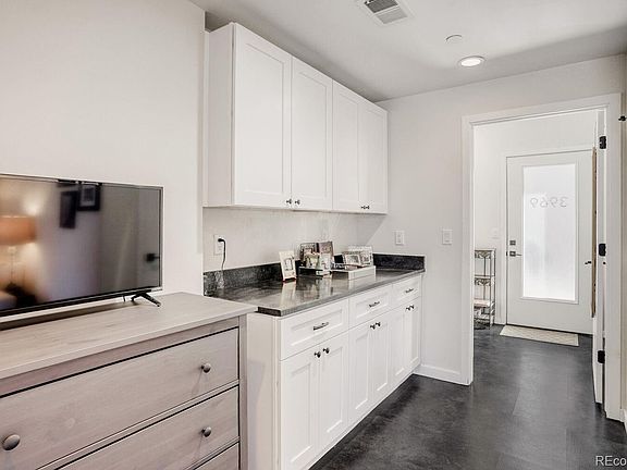 5th image of 3969 Inca Street