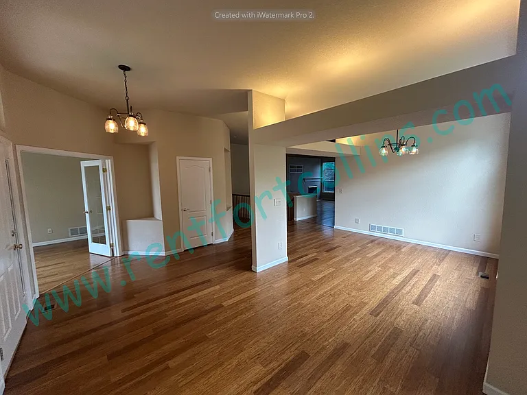 8089 Lighthouse Ln — Photo 6