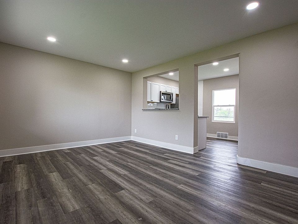 1st image of 3305-3307 S 32nd Ave