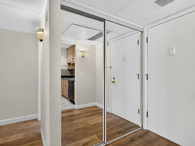 410 N Civic Dr #315 — Photo 15