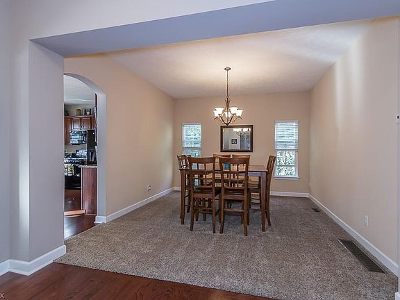 5th image of 9000 Knotty Pine Ln
