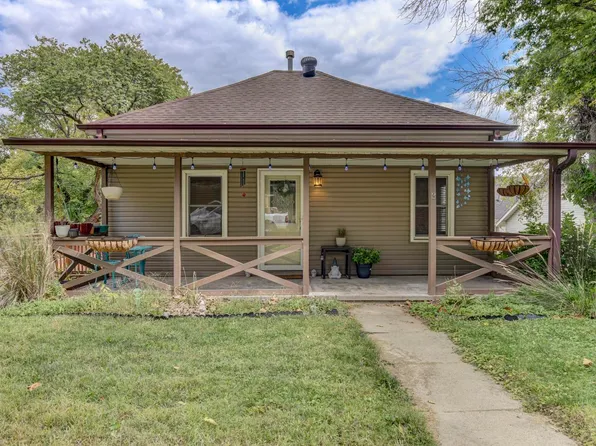 3 N Hazel St, Glenwood, IA 51534