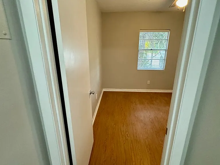 21804 Marlin Ave — Photo 54