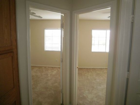 5th image of 7634 W Claremont St