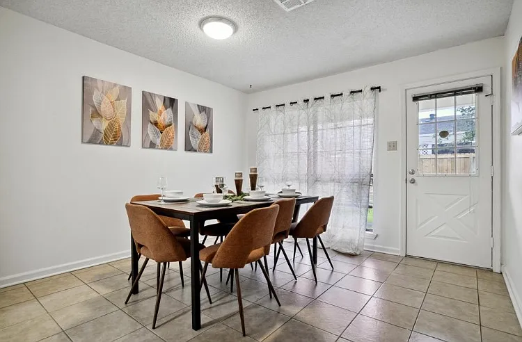 1763 Briar Oak Dr — Photo 8