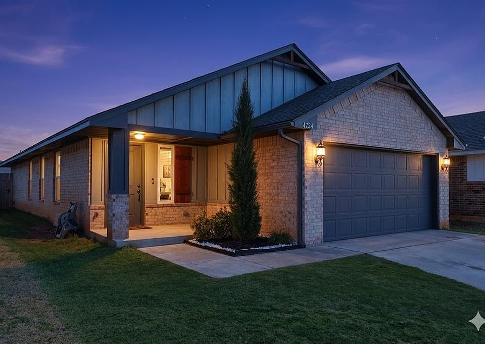 1st image of 4724 Crystal Hill Dr