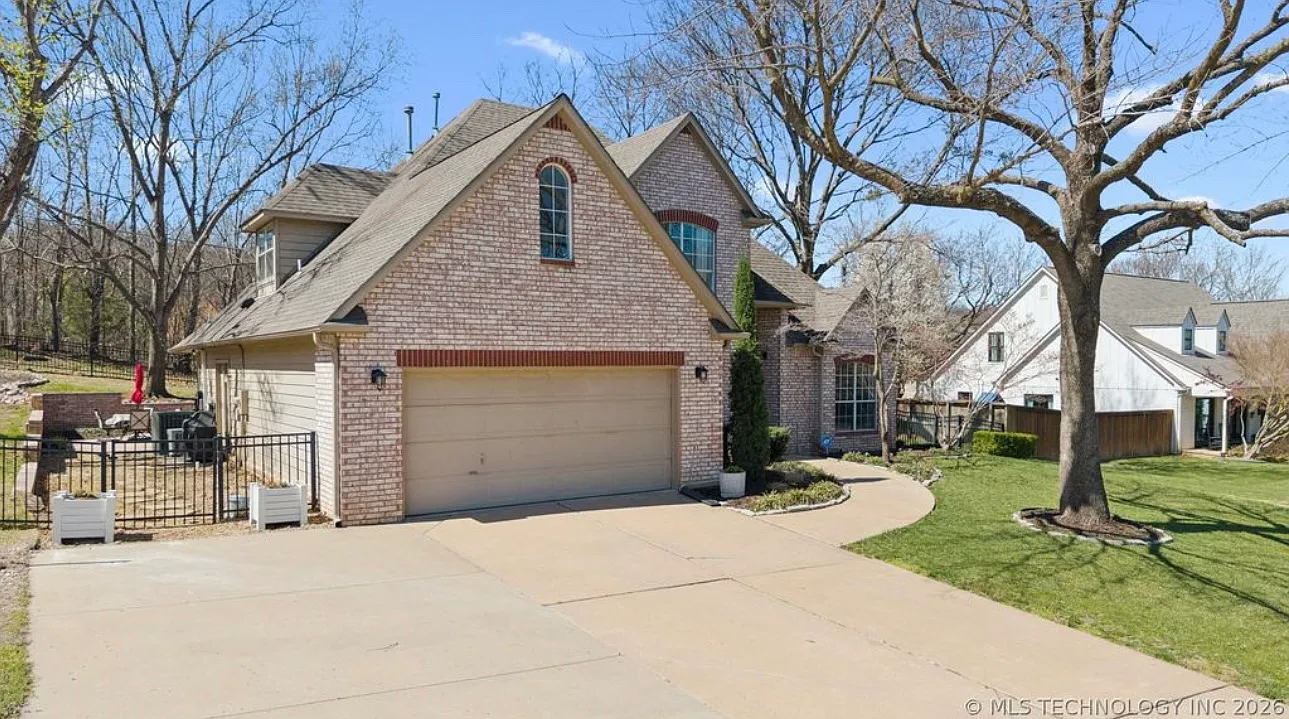 4 bed, 2845 sqft, $3,800 — Photo 3