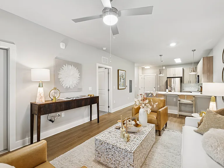 The Beacon at 331 Apartments — Photo 22