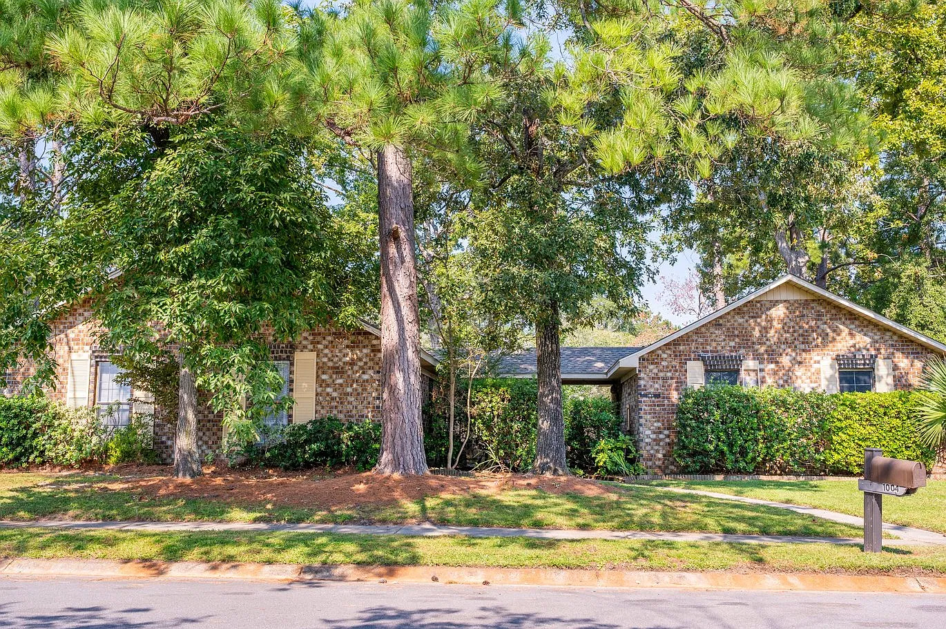 3 bed, 1537 sqft, $3,300 — Photo 1
