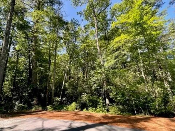 96 Uplands Road, Cashiers, NC 28717