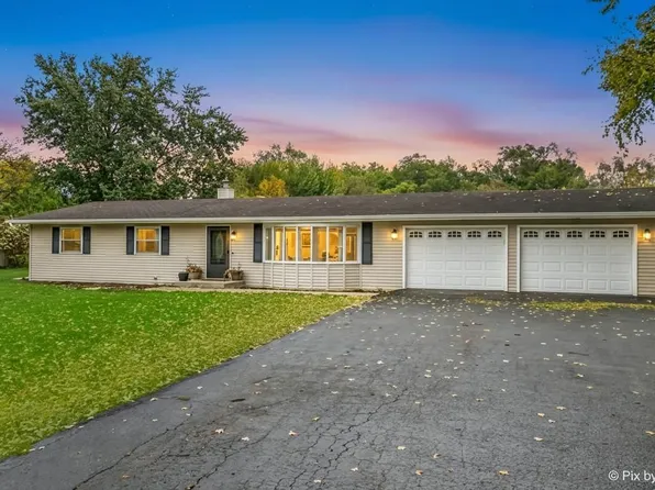 9520 Stacy Ln, Union, IL 60180