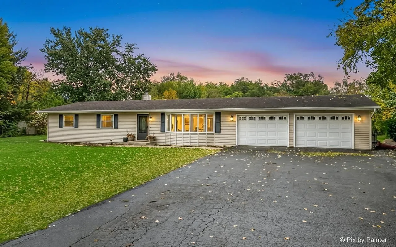 9520 Stacy Ln photo 1