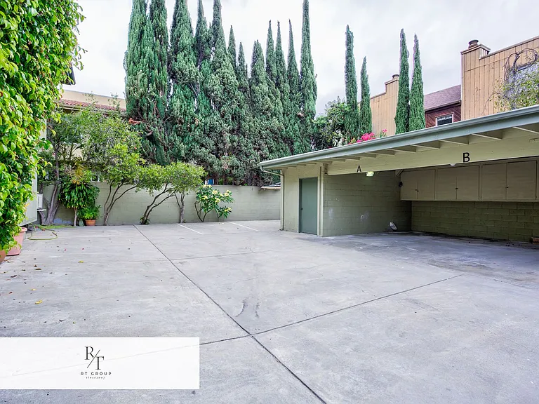 1032 S Golden West Ave #B — Photo 18