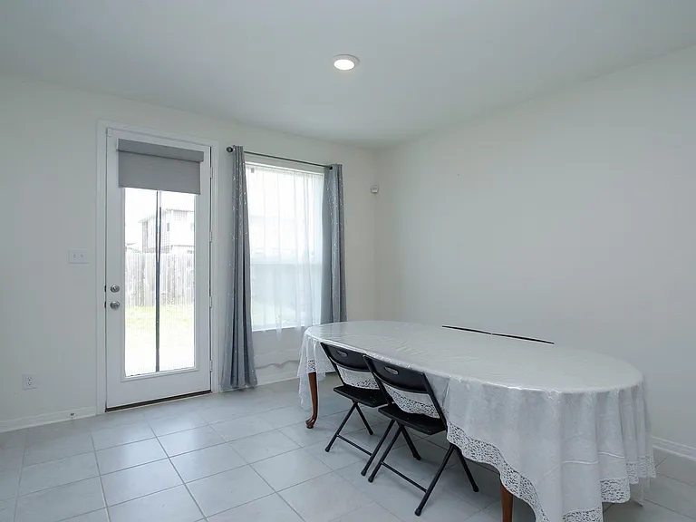 7219 Bakersfield Ct — Photo 14
